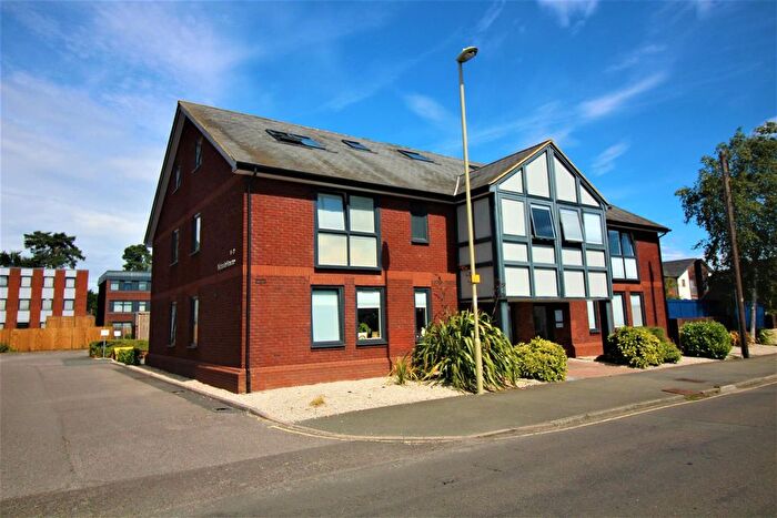 1 Bedroom Flat To Rent In Albert Street, Fleet, GU51