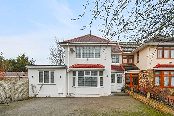 4 Bedroom Semi Detached House For Sale In Northumberland Road, Harrow, HA2