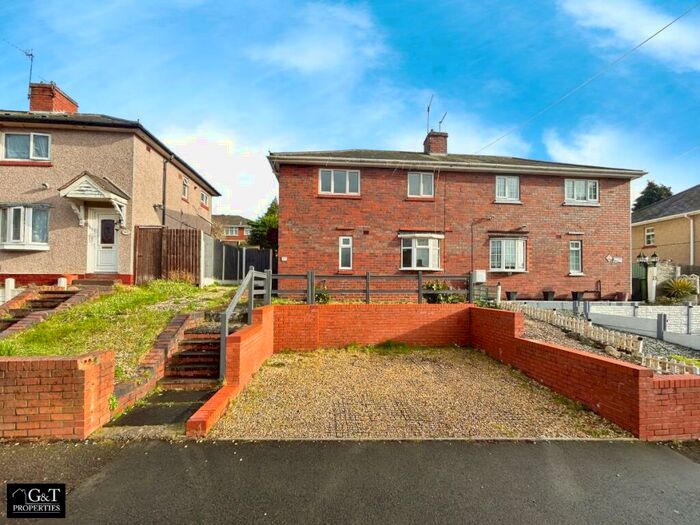 3 Bedroom Semi-Detached House To Rent In Lincoln Road, Dudley, DY2