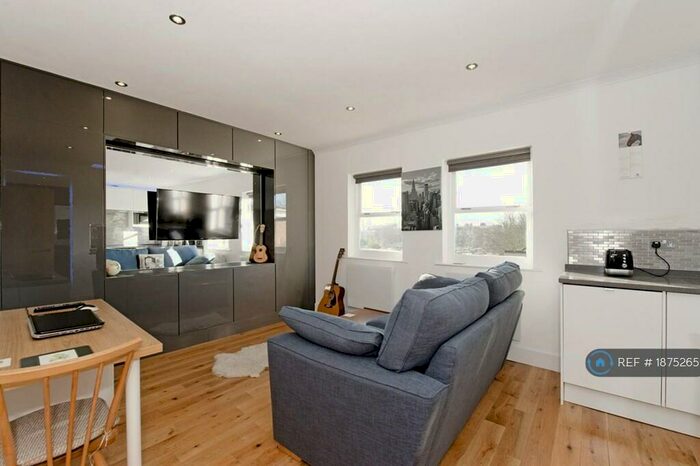 1 Bedroom Flat To Rent In Culford Road, London, N1