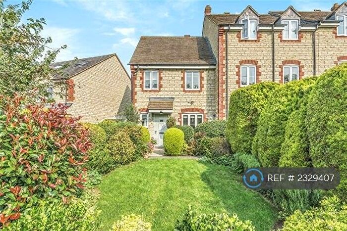 3 Bedroom End Of Terrace House To Rent In Fawkner Way, Stanford In The Vale, Faringdon, SN7