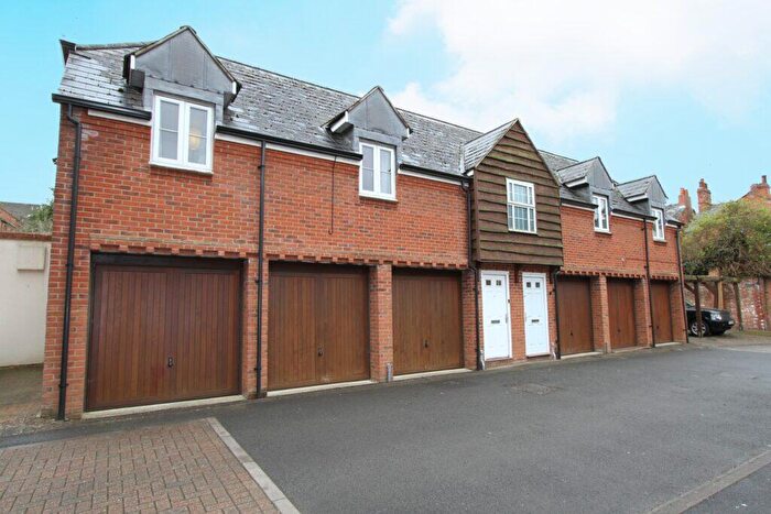 2 Bedroom Apartment To Rent In Cherwell Court, Britannia Road, Banbury, Oxon, OX16