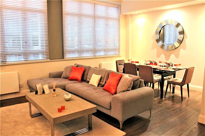 1 Bedroom Apartment To Rent In City Road, Islington, London, EC1V