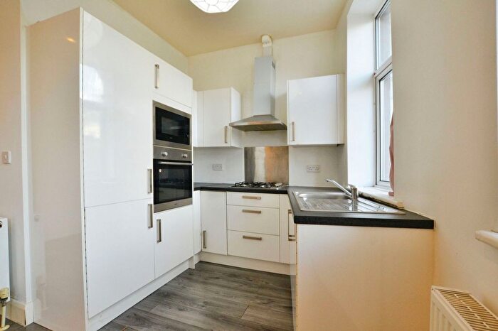 1 Bedroom Flat To Rent In London Road, Isleworth, TW7