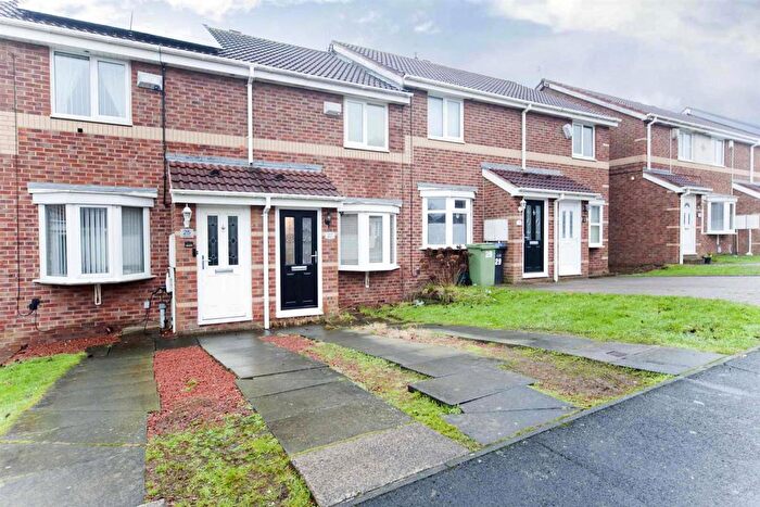 2 Bedroom Terraced House For Sale In Lakemore, Peterlee, SR8