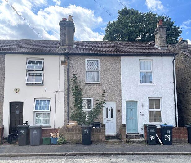 2 Bedroom Terraced House For Sale In Eland Road, Croydon, CR0