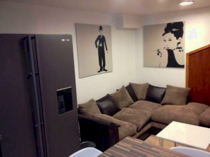 6 Bedroom Terraced House To Rent In Exeter Road, Selly Oak, Birmingham, B29