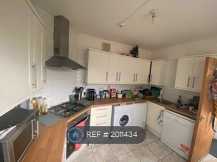6 Bedroom Terraced House To Rent In Blackweir Terrace, Cardiff, CF10