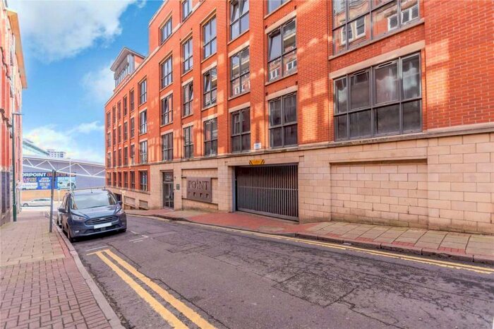 2 Bedroom Apartment To Rent In Plumptre Street, NG1