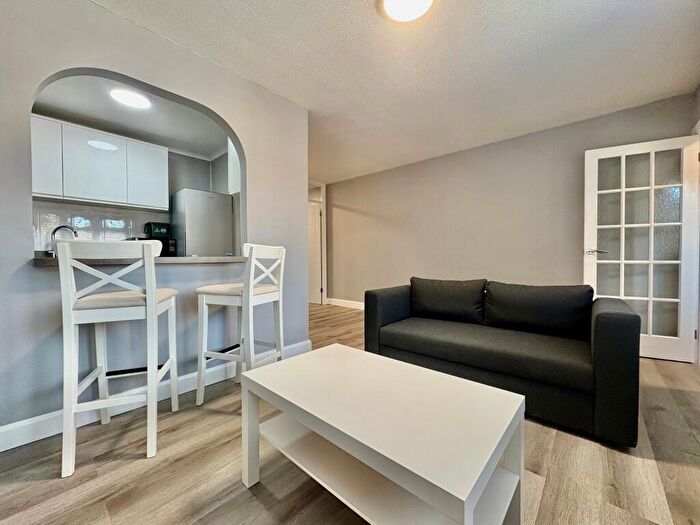1 Bedroom Maisonette To Rent In Briardale, Ware, SG12