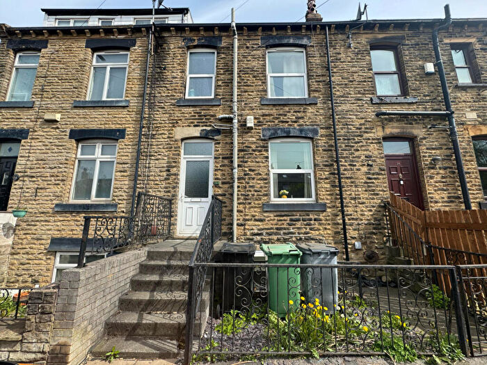 2 Bedroom Terraced House To Rent In Street Lane, Leeds, West Yorkshire, LS27