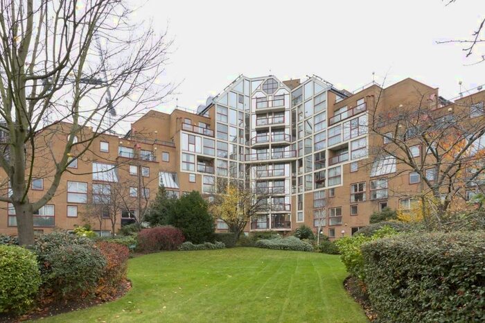 2 Bedroom Apartment To Rent In Spice Court, Asher Way, London, E1W