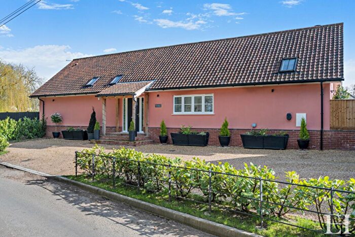 3 Bedroom Barn Conversion For Sale In Hinderclay, Suffolk, IP22