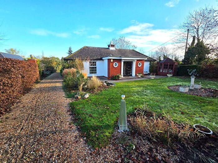 4 Bedroom Bungalow For Sale In The Leys, Little Gransden, SG19