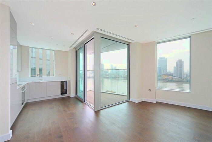 2 Bedroom Flat To Rent In Waterview Drive, London, SE10