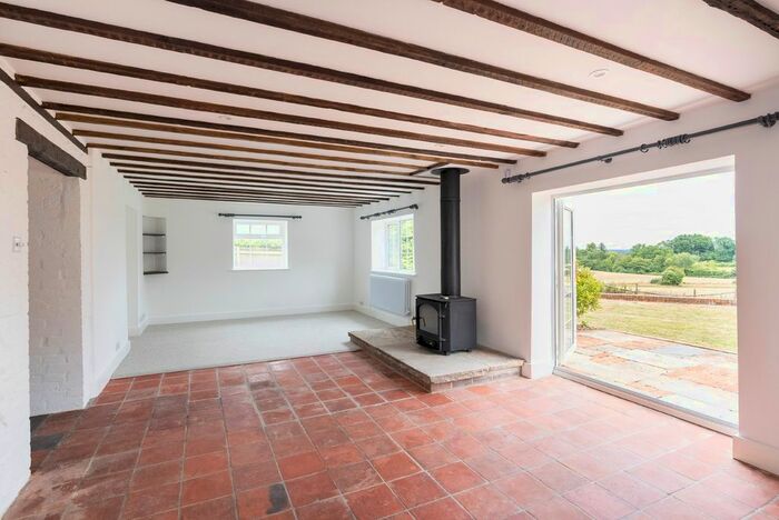 4 Bedroom Detached House To Rent In Betchetts Green Road, Holmwood, Dorking, RH5