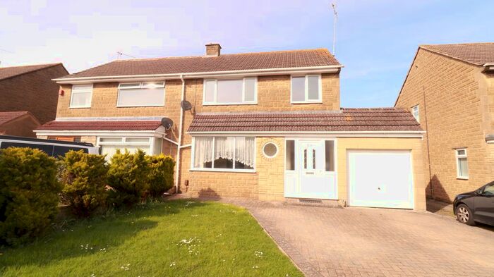 3 Bedroom Semi-Detached House To Rent In Darwin Close, Swindon, SN3