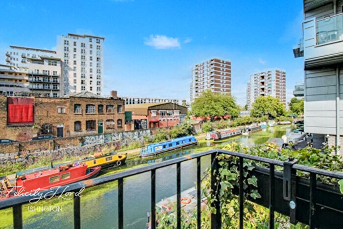 2 Bedroom Apartment To Rent In Branch Place, London, N1