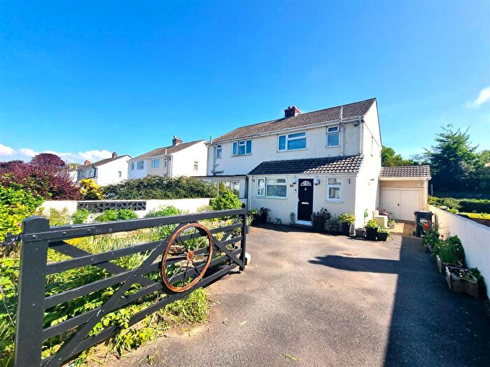 3 Bedroom Semi-Detached House For Sale In St. Johns Road, Launceston, PL15