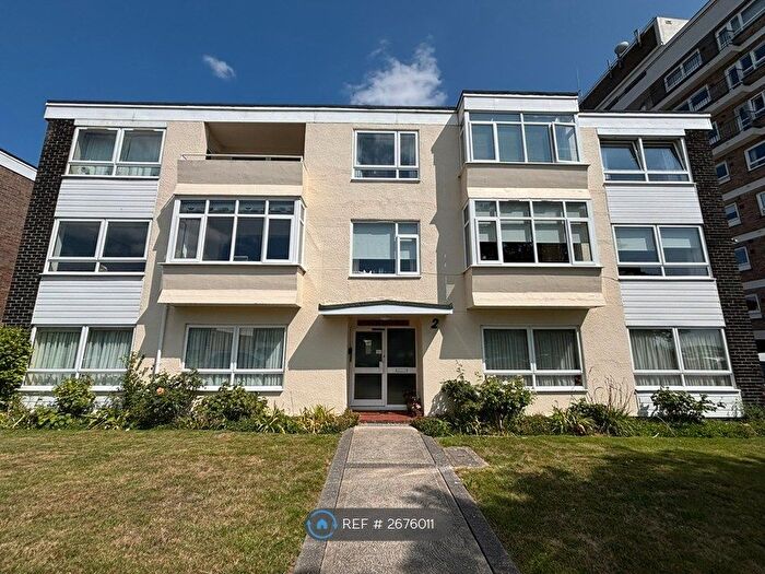 2 Bedroom Flat To Rent In Queens Road, Frinton-On-Sea, CO13