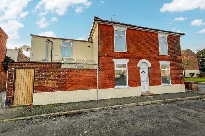 2 Bedroom Terraced House To Rent In Ordnance Road, Great Yarmouth, Norfolk, NR30