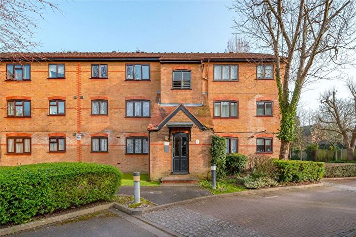 Studio For Sale In Caroline Close, West Drayton, UB7