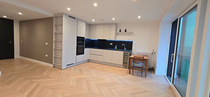 2 Bedroom Flat To Rent In Brigadier Walk, Royal Arsenal, Woolwich Arsenal, SE18