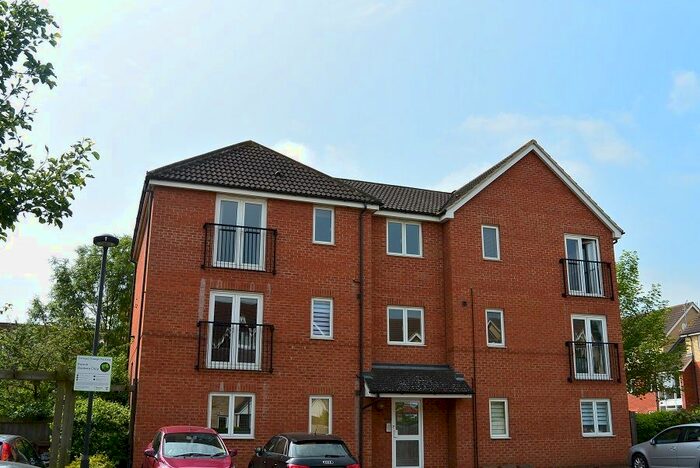 1 Bedroom Flat To Rent In Barnack Grove, Royston, SG8