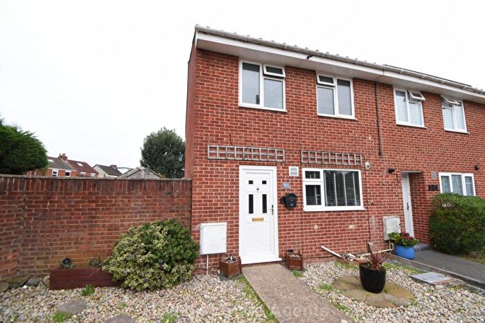 3 Bedroom End Of Terrace House For Sale In Chestnut Walk, Gosport, PO12