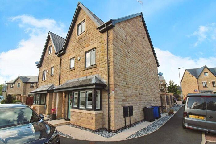 4 Bedroom Semi-Detached House For Sale In Beckside, Salterforth, Barnoldswick, Lancashire, BB18