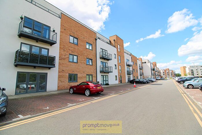 2 Bedroom Property To Rent In Cypress Road, Luton, LU1