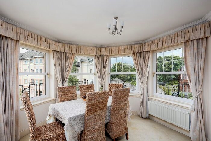 3 Bedroom Flat To Rent In Morham Gait, Greenbank, Edinburgh, EH10