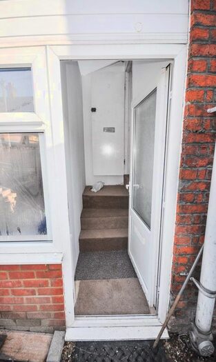 2 Bedroom Flat To Rent In Goldington Avenue, Bedford MK40