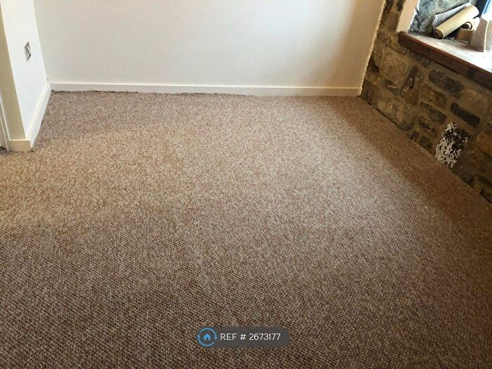 1 Bedroom Maisonette To Rent In Highgate Mills, Bradford, BD13