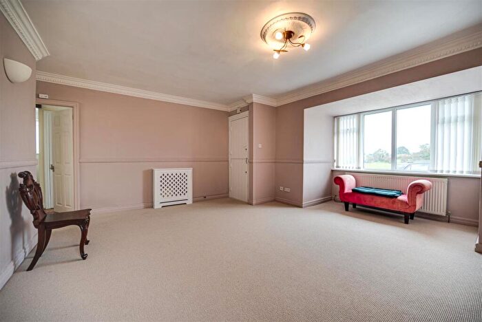 3 Bedroom Detached Bungalow For Sale In Gawsworth Road, Macclesfield, SK11