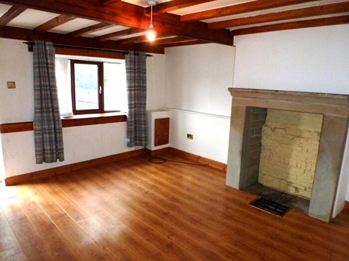 2 Bedroom Cottage To Rent In Keighley Road, Halifax, HX2