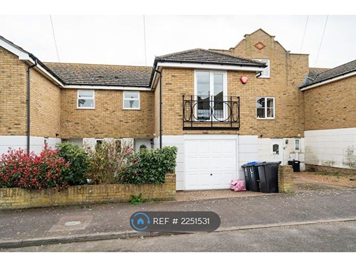 3 Bedroom Terraced House To Rent In Victoria Mews, West Gate On Sea, CT8