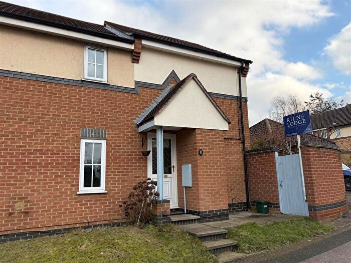 1 Bedroom Semi-Detached House For Sale In Caravel Close, Grays, RM16