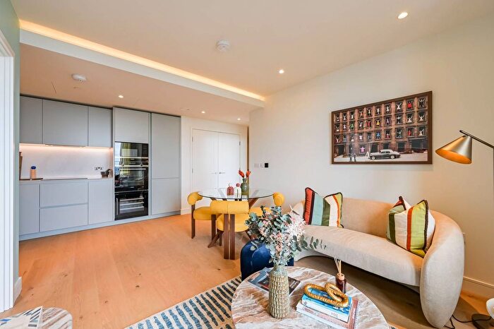 1 Bedroom Flat For Sale In South Quay Plaza, Canary Wharf, E14
