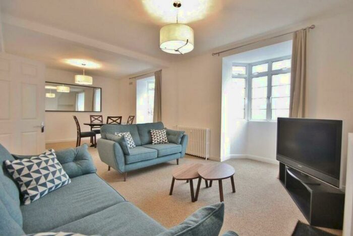 3 Bedroom Apartment To Rent In Harewood Avenue, Marylebone, London, NW1