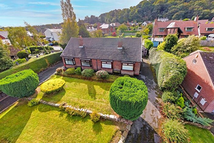 2 Bedroom Semi-Detached Bungalow For Sale In Howey Lane, Frodsham, WA6