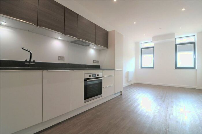 1 Bedroom Apartment To Rent In Century Court, Millennium Way, Bracknell, Berkshire, RG12