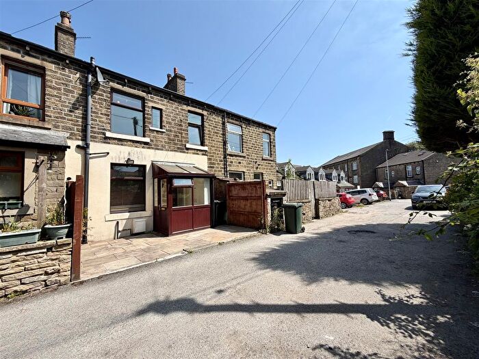 4 Bedroom Terraced House For Sale In Mount View, Oakworth, Keighley, BD22