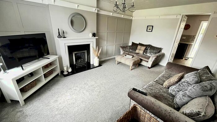 3 Bedroom Semi-Detached House To Rent In Cedar Park Drive, Bolsover, Chesterfield, S44