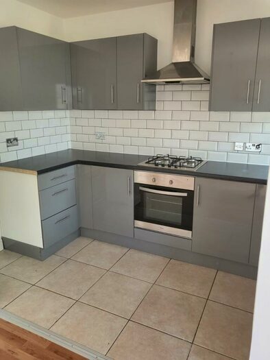 3 Bedroom Property To Rent In South Drive, Bolton-upon-dearne, S63