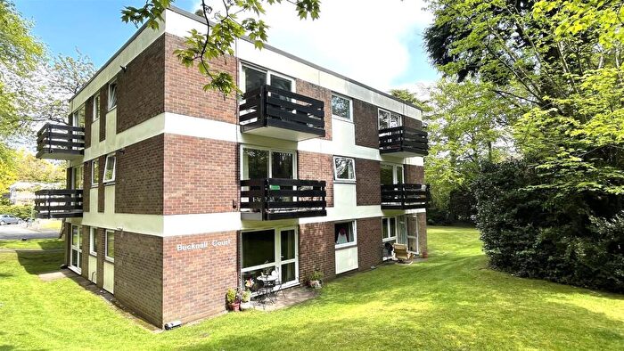 2 Bedroom Flat For Sale In Bucknall Court, Moseley, B13