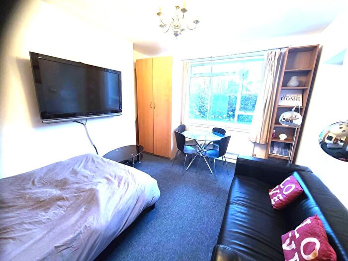 1 Bedroom Flat To Rent In Kings Road, Chelsea, London, SW10