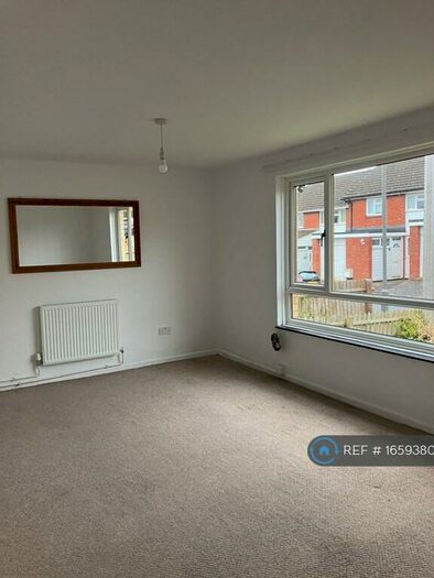 2 Bedroom Flat To Rent In Grenville Road, Buckingham, MK18
