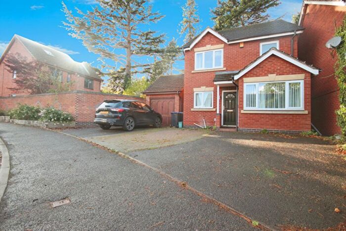 3 Bedroom Detached House To Rent In Wych Elm Drive, Leamington Spa, CV31