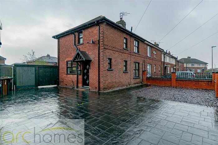 3 Bedroom Semi-Detached House To Rent In Knowsley Avenue, Atherton, Manchester, M46